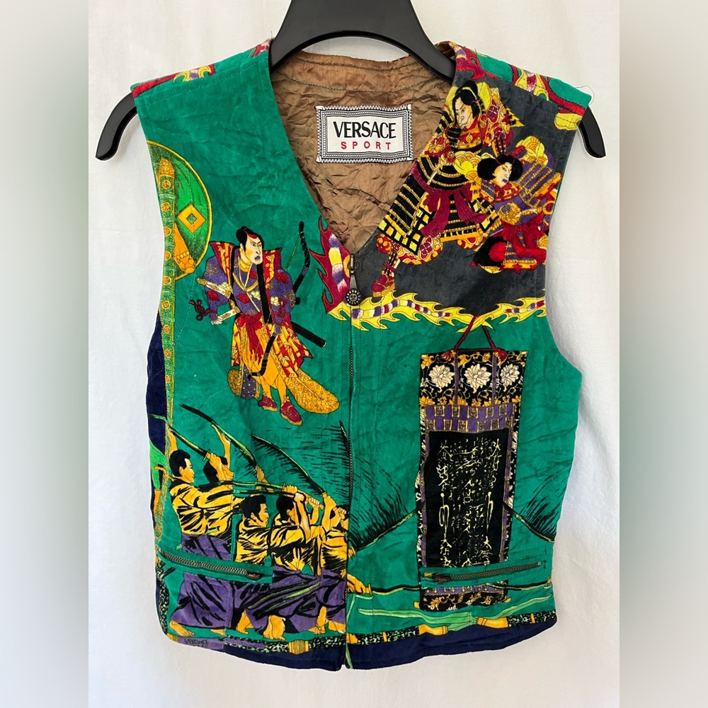 Vintage Versace Men’s Sport Samurai Print Velvet Vest size 44 (size XS)